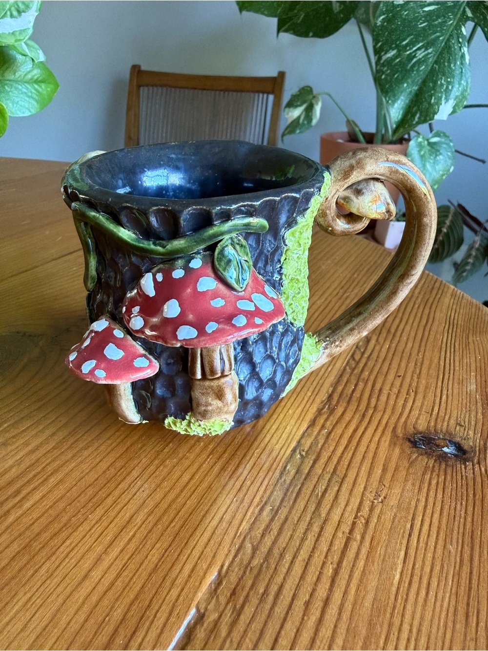 Mushroom pottery mug